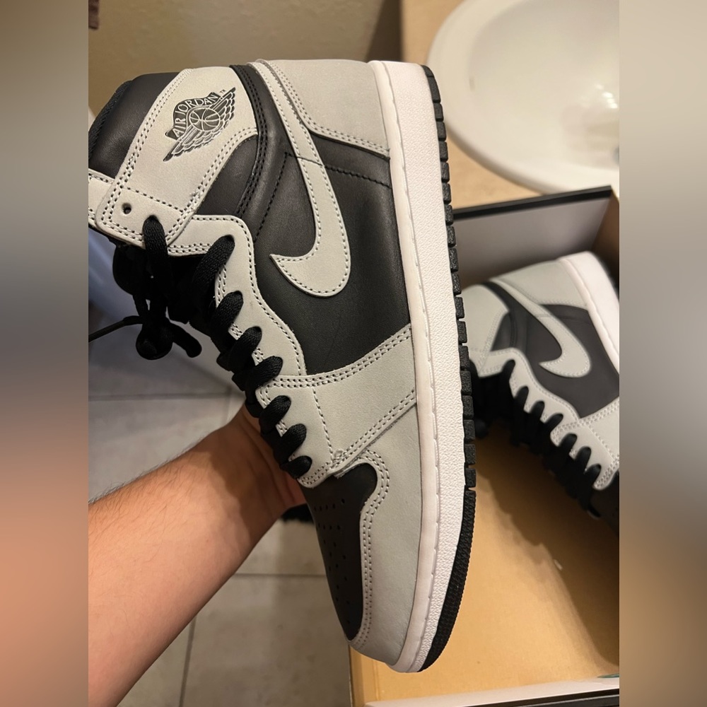 Jordan 1 Shadow - Picture 4 of 5